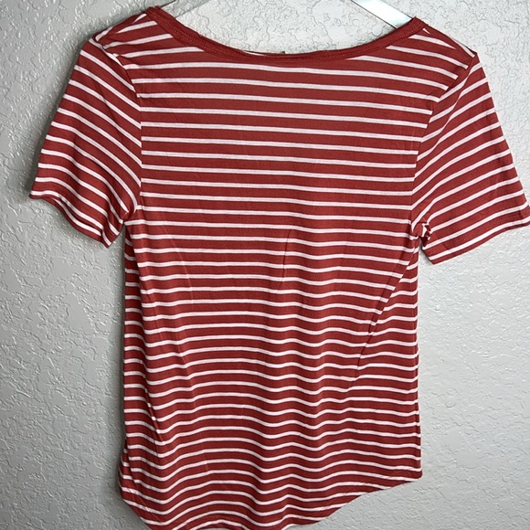 Striped Coral V-Neck Top - Picture 5 of 5